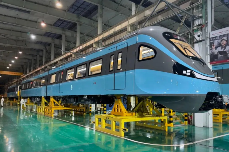 护航“一带一路”首条中亚轻轨 | 亮克威泽水性涂料为阿斯塔纳轻轨车辆披上环保铠甲